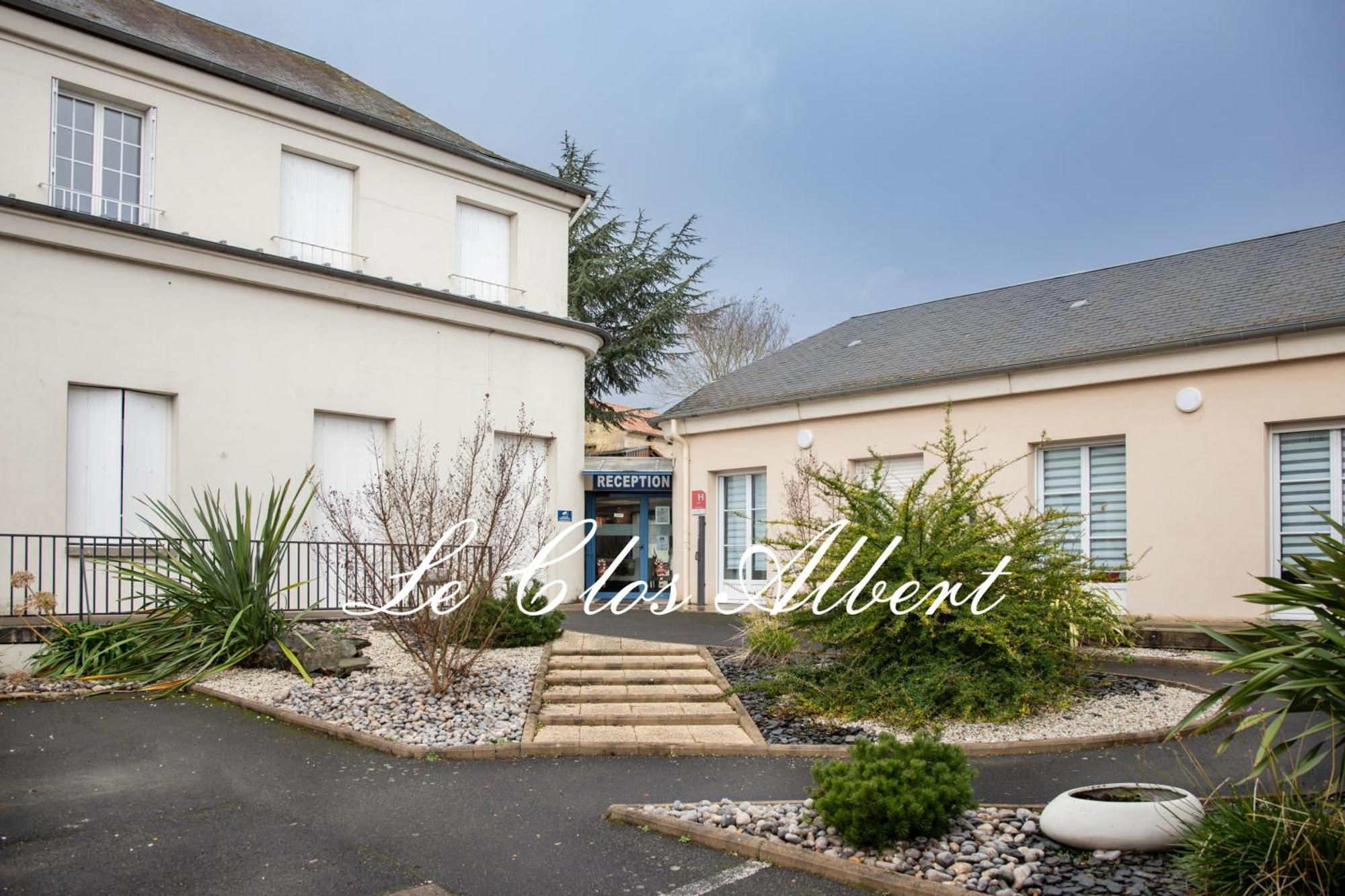 Le Clos Albert Loudun Exteriér fotografie